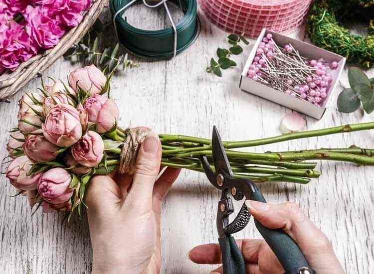 Malai Maadheshwara Flower Agency in Indur,Dharmapuri Best Flower