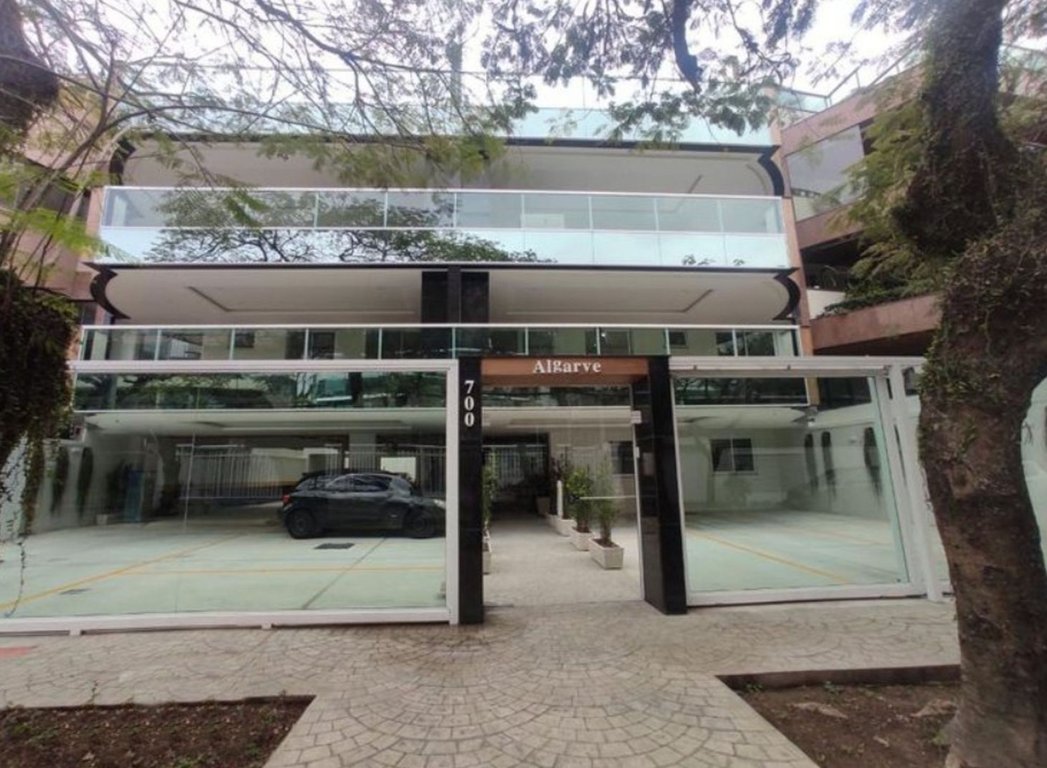 Condomínio Empreendimento Residencial Algarve Rua Ivo 700