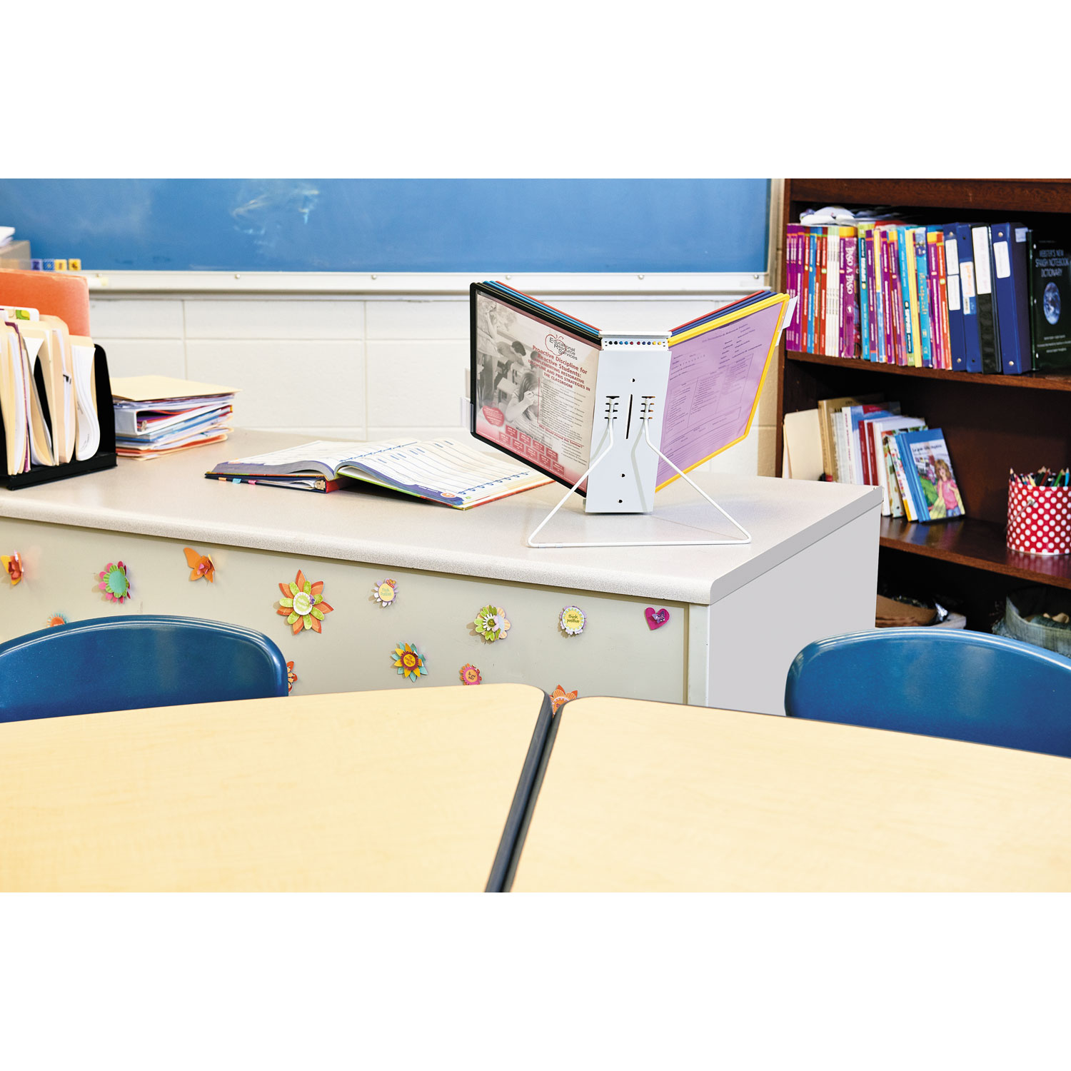 InstaView Expandable Desktop Reference System, 10 Panels, Assorted