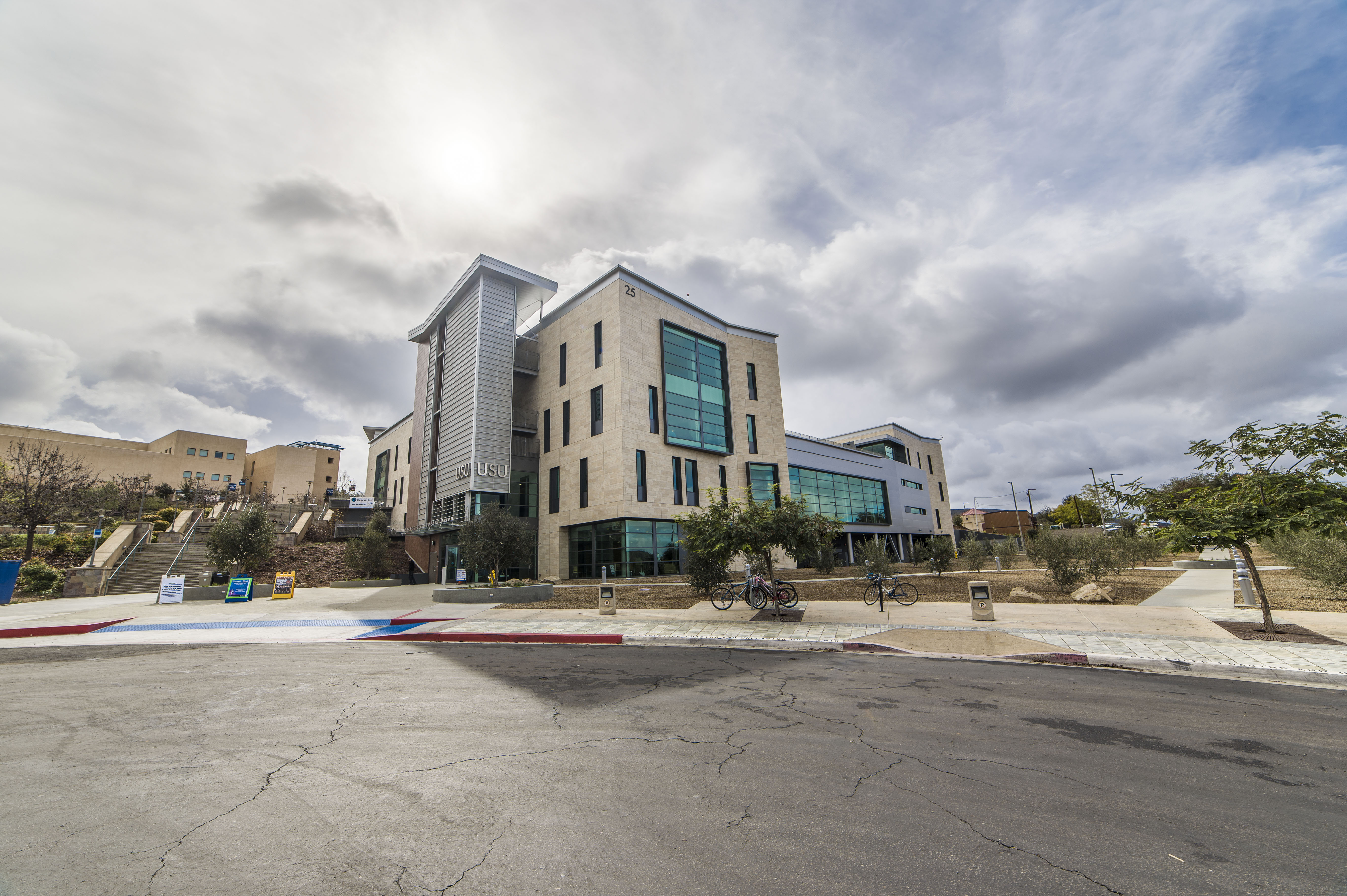 The New Heart of CSUSM, USU Opens Its Doors