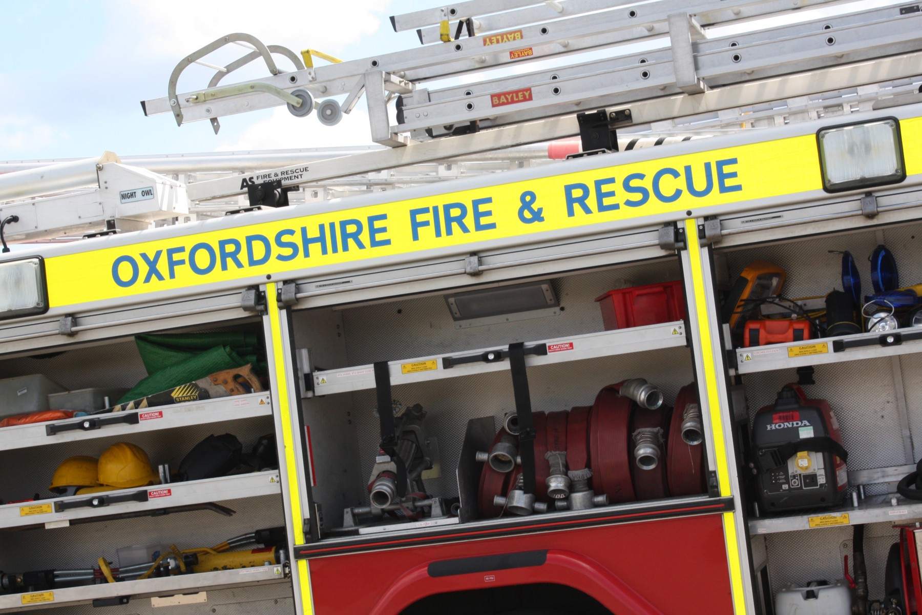 Oxfordshire Fire and Rescue Service attend incident in Elizabeth