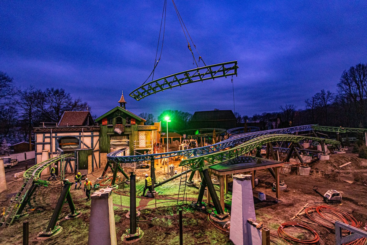 Full track now in place for Efteling’s new family roller coaster Max
