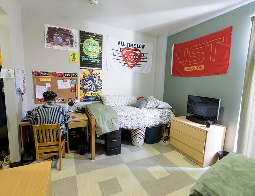 UST Offers Dorm Rooms to Hospitals for Medical Personnel