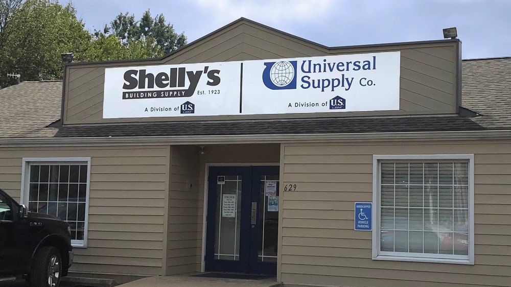 SHELLY’S BUILDING SUPPLY AND UNIVERSAL SUPPLY TEAM UP TO ADD ROOFING