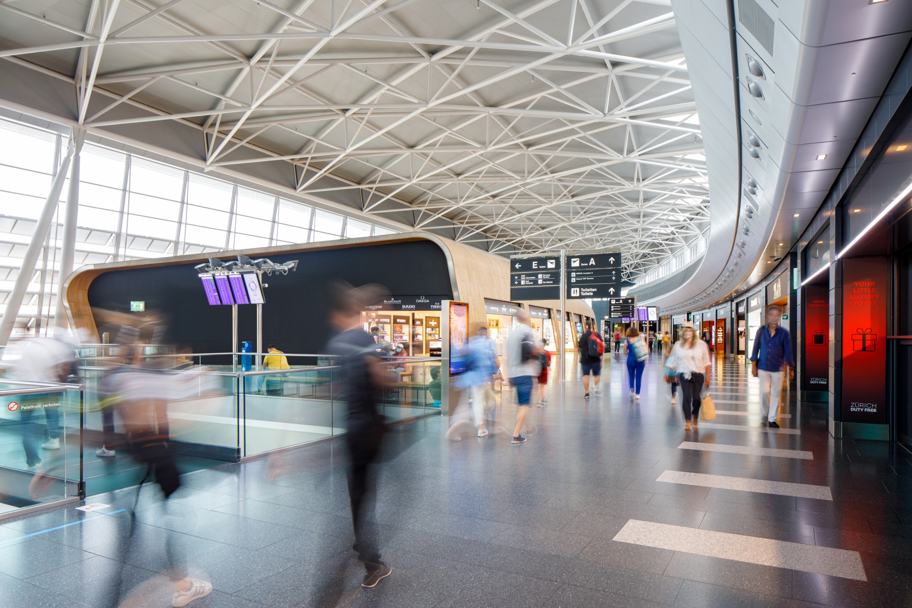 Summer holidays at Zurich Airport