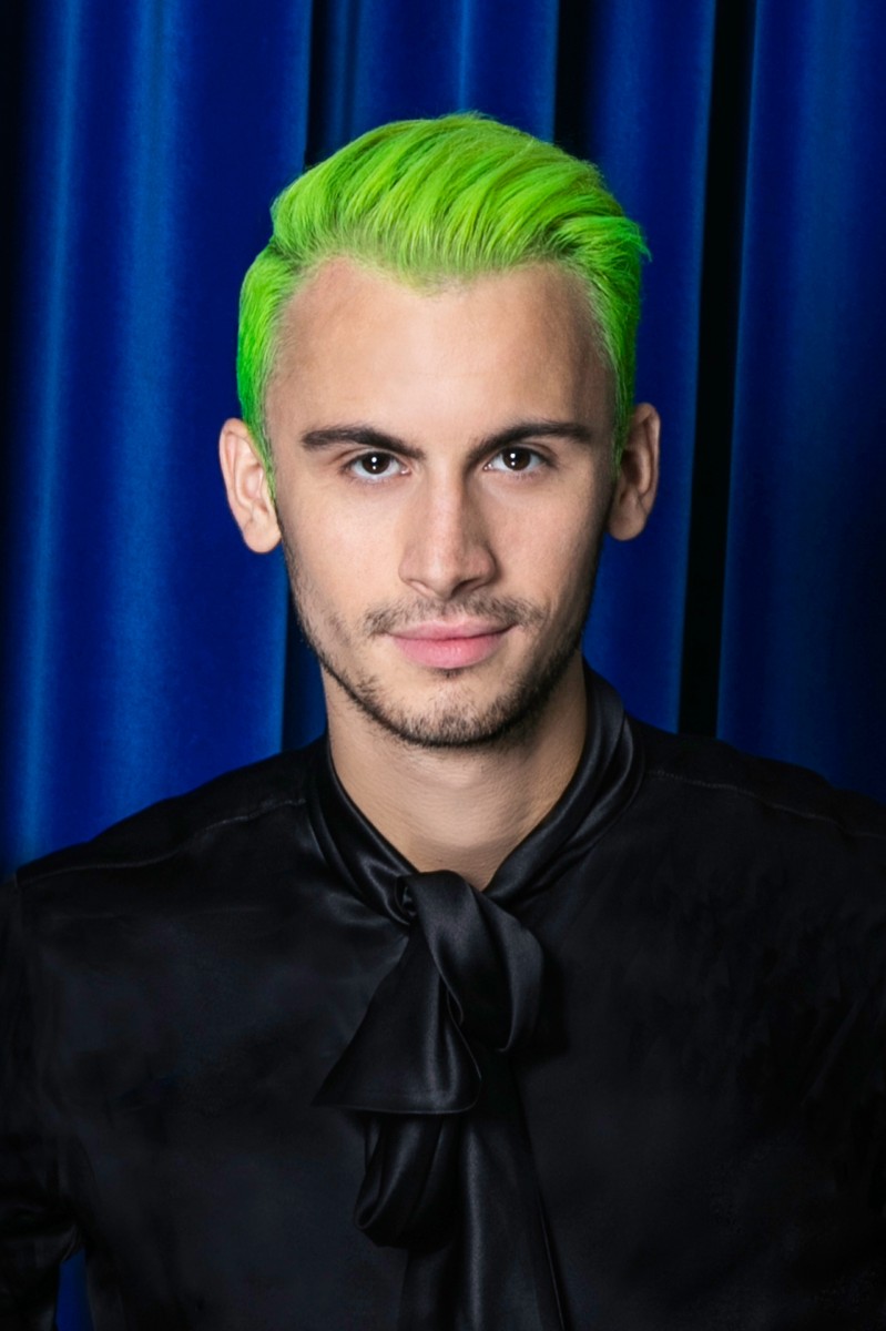 Upgrade Your Vacation Look Exclusive Tips from Christian Cowan
