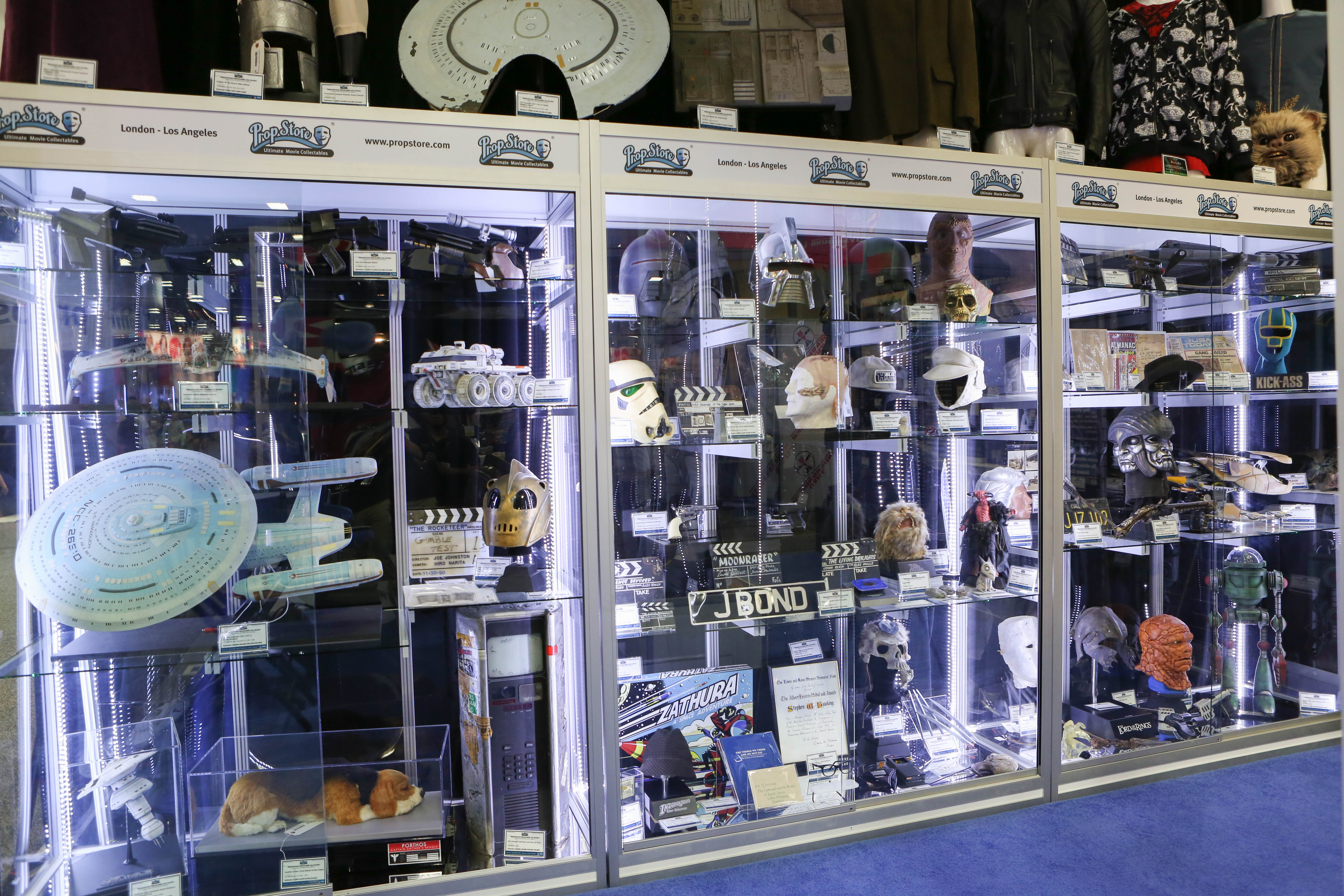Prop Store Goes Big at ComicCon International Prop Store Ultimate