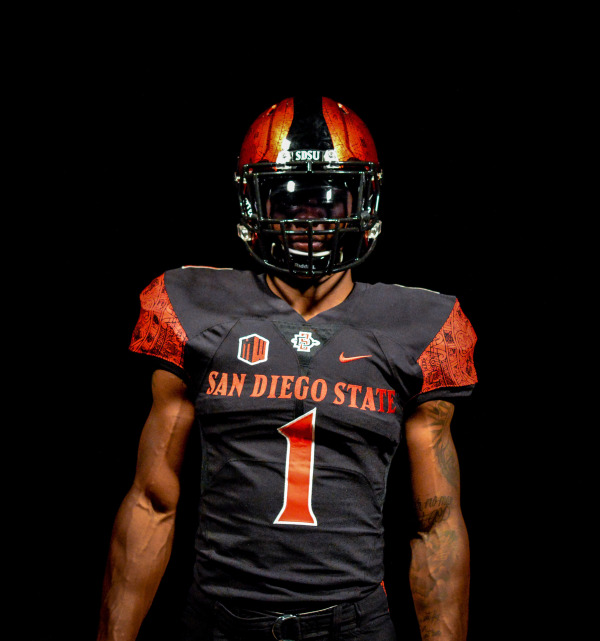 San Diego State incorporates Aztec Calendar into new football uniforms