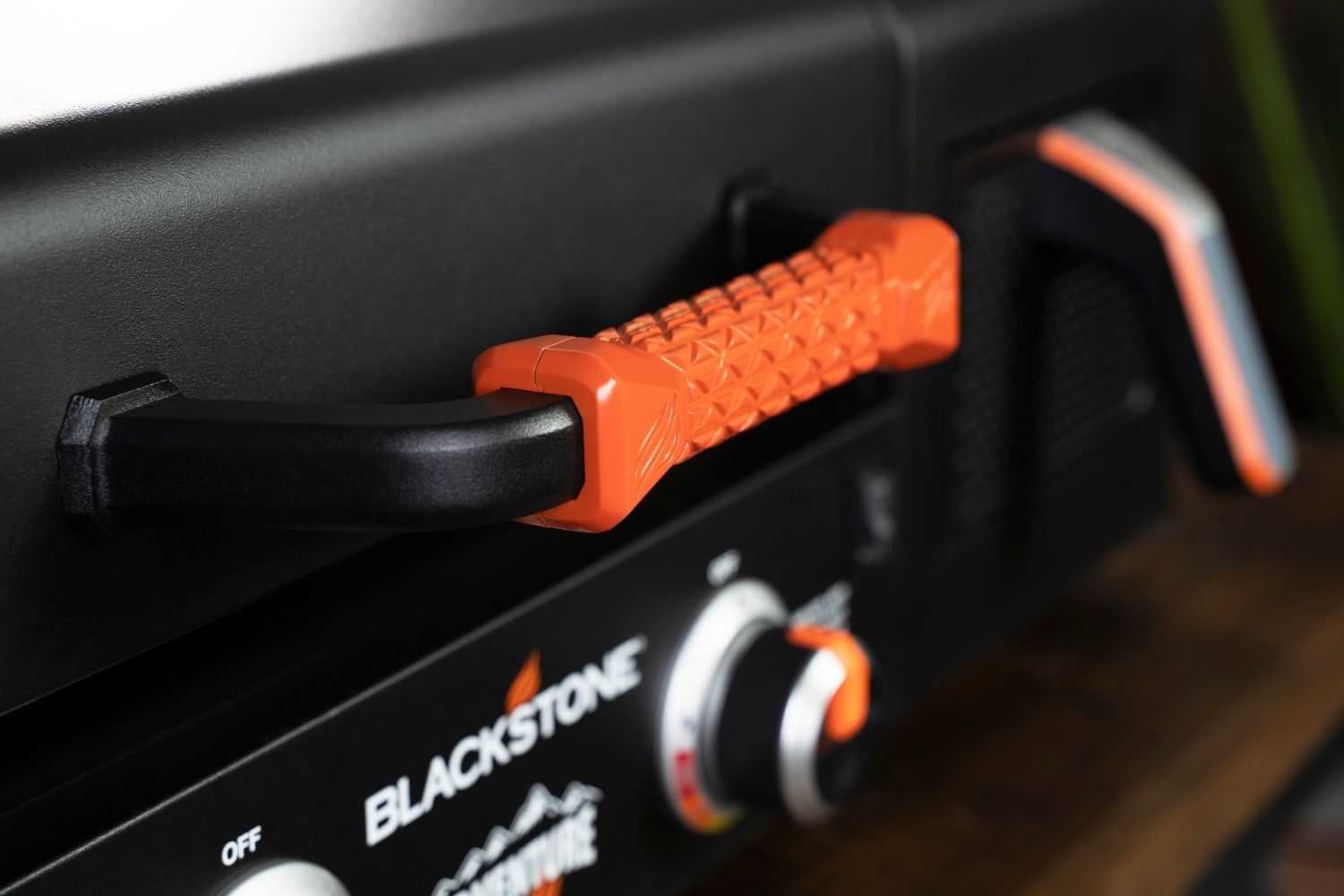Blackstone Adventure Ready 17" Griddle With Electric Air Fryer