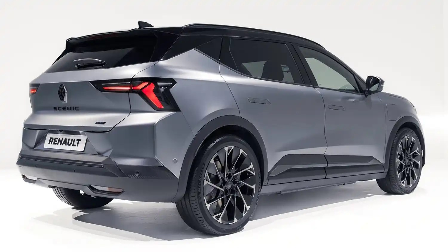 Renault Scenic ETech electric is a finalist for Car of the Year 2024