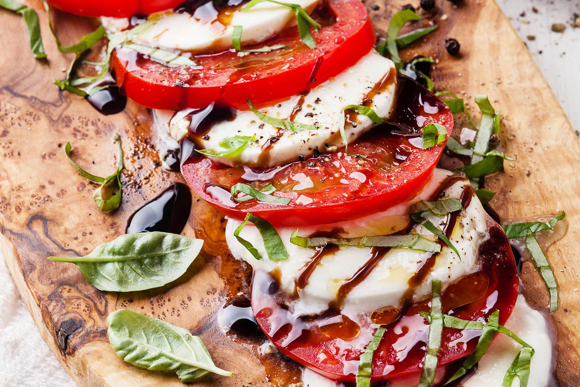 Full Circle Recipe Caprese Salad with HoneyBalsamic Reduction