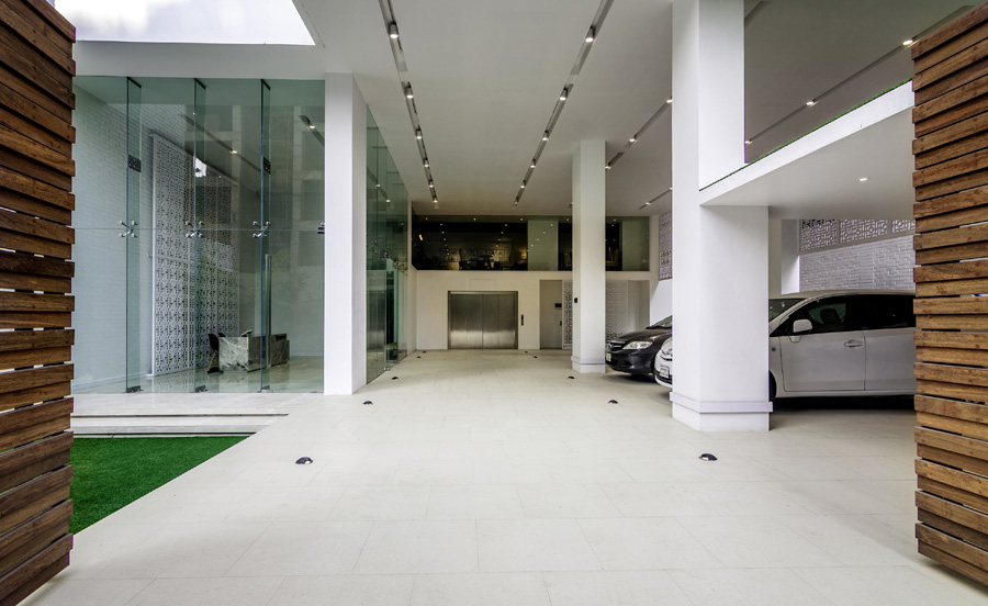 Context BD• Atmosphere An Apartment with Opulent Appeal