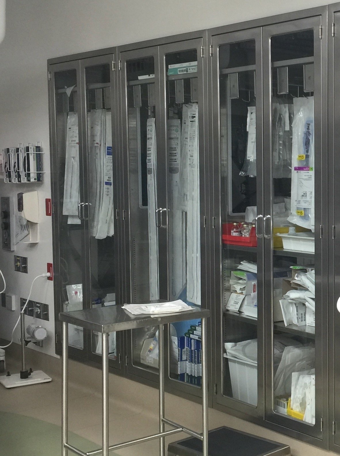 Cath Lab Mobile Carts & Recessed CMP