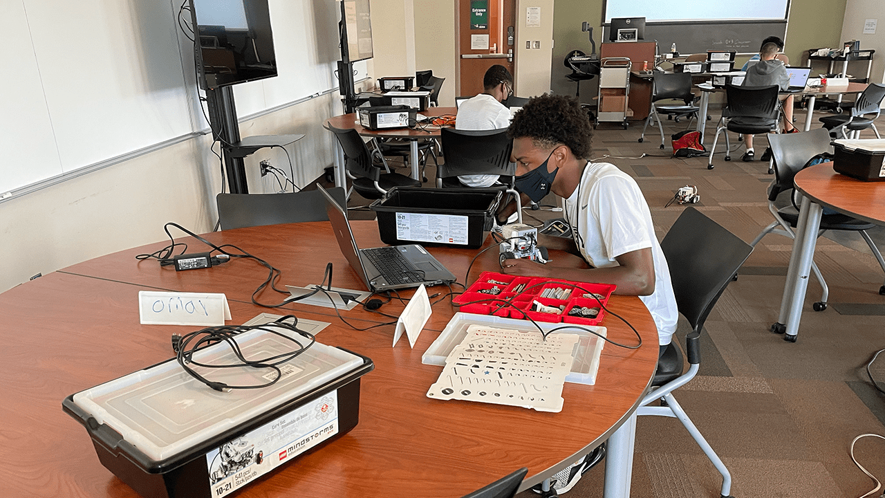 NAC020 Niner Academy Robotics 302 UNC Charlotte School of