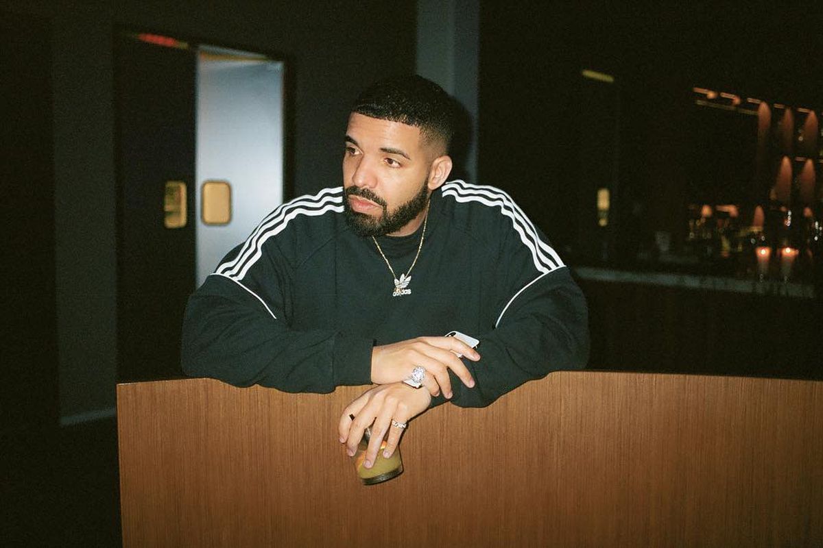 Drake Continues To Break Records As He Surpassed 50 Billion Streams On