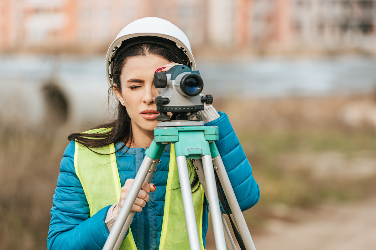The Difference Between Land Surveying and Engineering Surveying