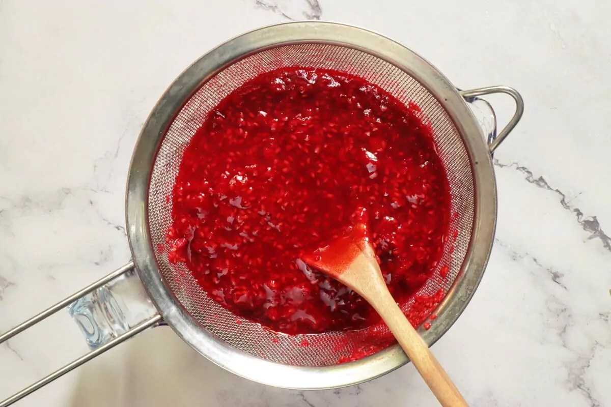 Easy Raspberry Sauce Recipe Cook.me Recipes