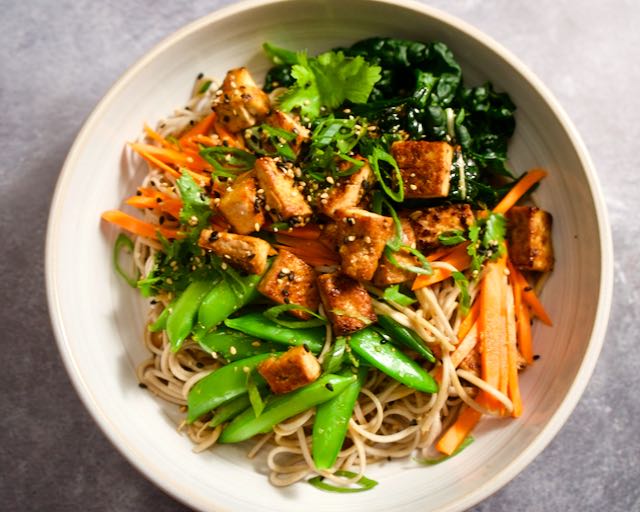 Soba Noodle Bowls with Tofu and Vegetables