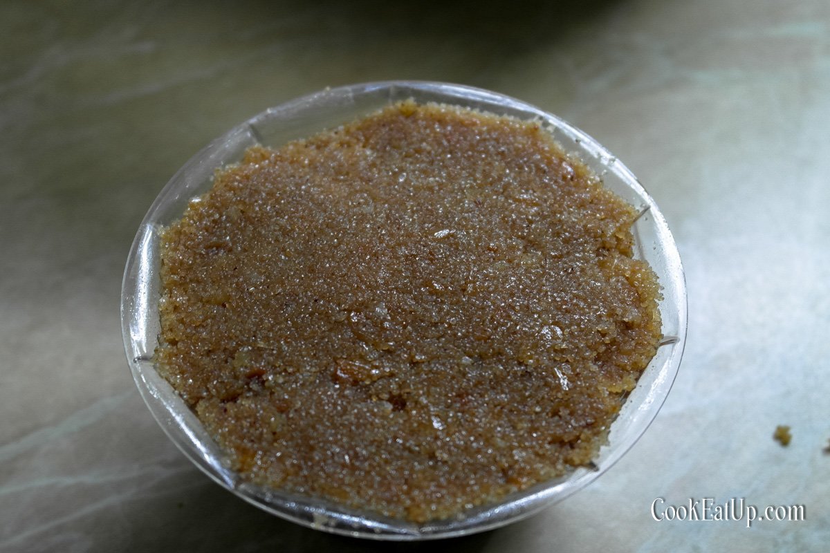 The most fluffy Greek Semolina Halva and how to make it...safely! ⋆