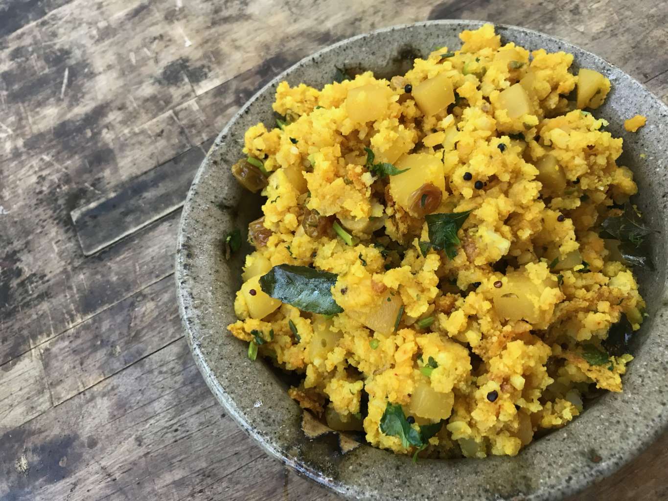 Batata Pauwa (Rice Flakes with Potatoes) Cookery Magic