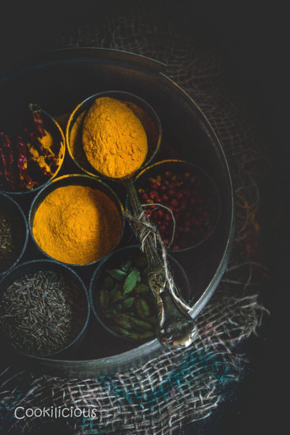 how to make turmeric powder at home from raw turmeric
