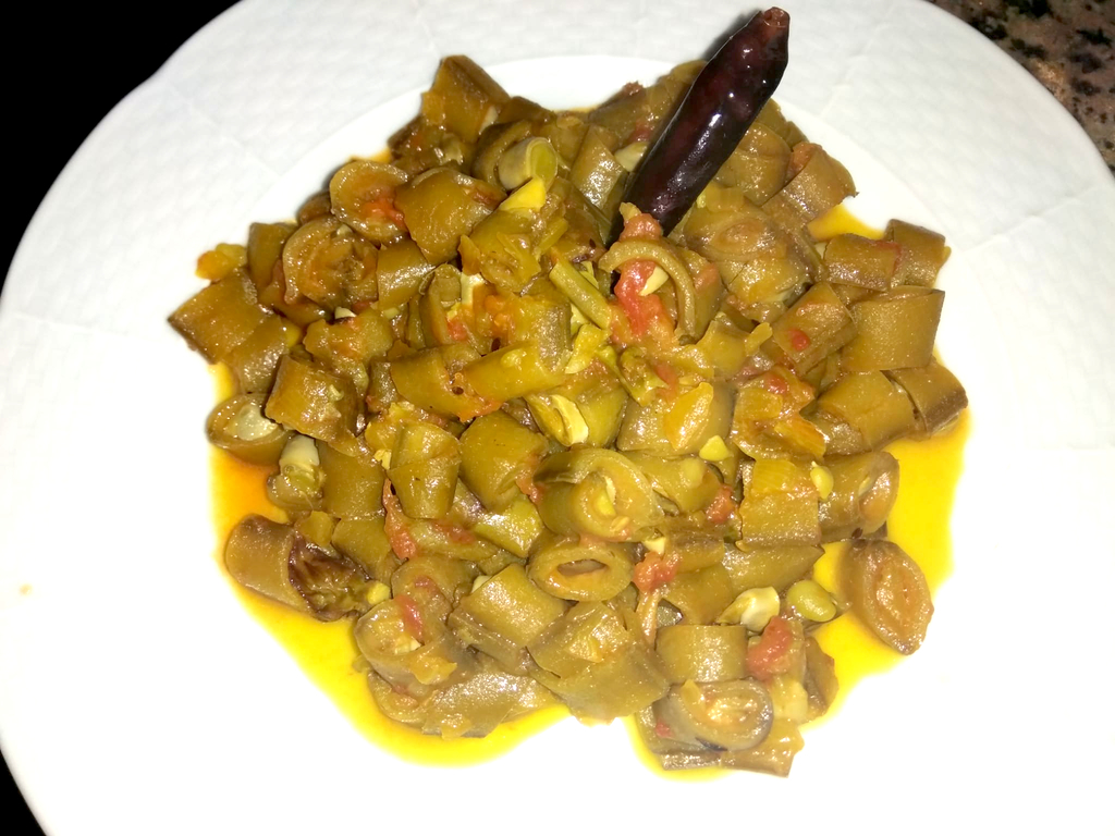 cocinatradicional.es Habas con su vaina guisadas