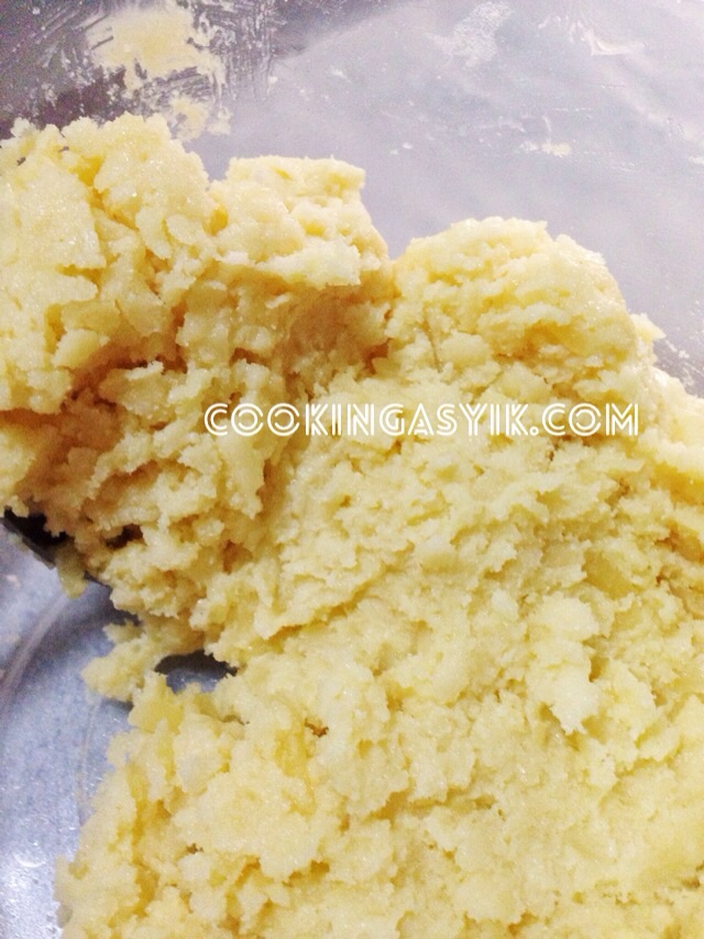 Membuat Cheese Filling atau Isian Keju untuk Roti « cookingasyik