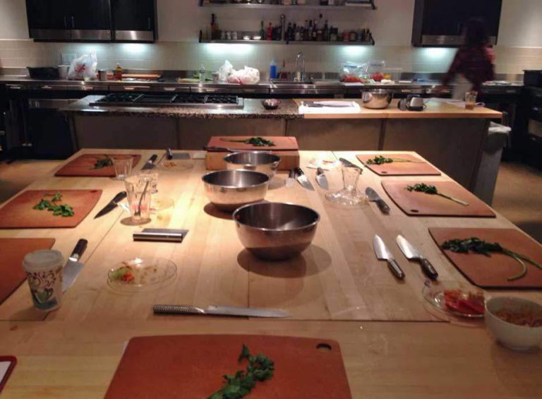 Sur La Table Learn to Cut Like a Pro Class Review 2022