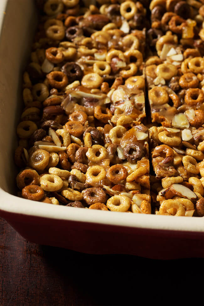 NoBake Almond Apricot Cheerios Bar Cooking Maniac
