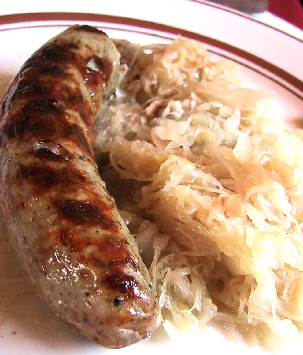 German Sauerkraut Recipe with Bacon, Apple & Caraway Seeds Cooking