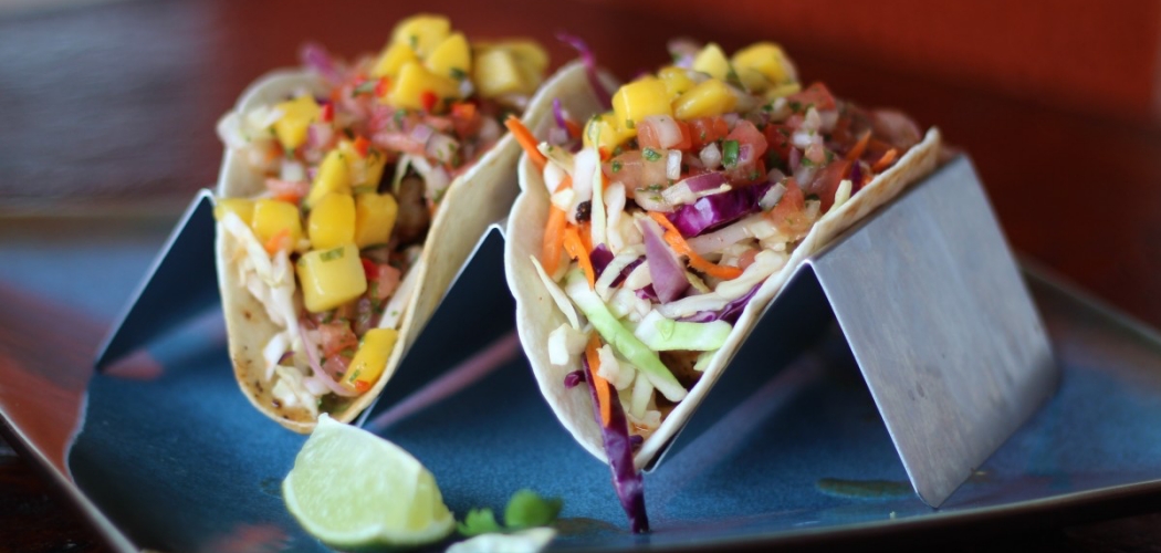 How to Eat Tacos? It Doesn't Have to Be Hard! Read These 5 Tips