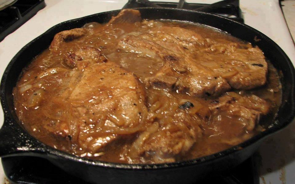 CROCK POT PORK CHOPS AND GRAVY