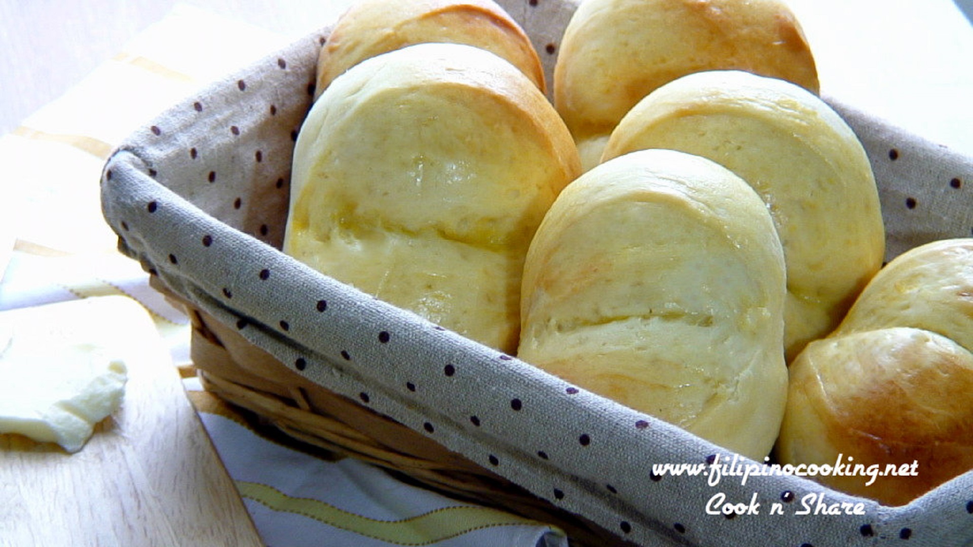 Monay Bread Cook n' Share World Cuisines