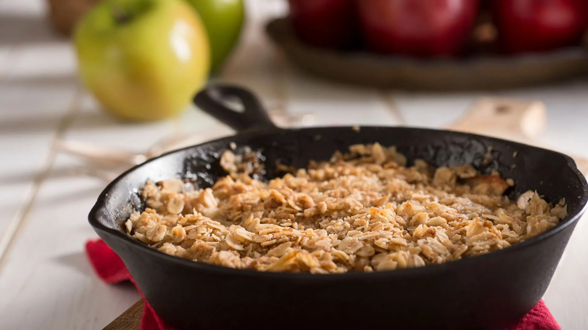 Does Apple Crisp Need To Be Refrigerated To Chill or Not to Chill?