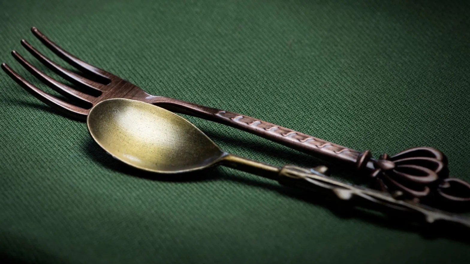 Salad Fork vs Dinner Fork Here’s How To Know The Differences