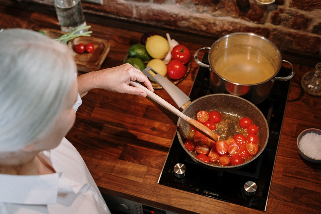 How To Use Non Induction Cookware On Induction Cooktop?