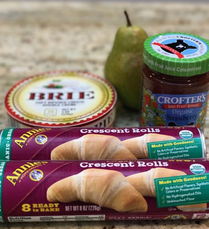 Annie's Great Bunny Bakeoff with Organic Crescent Rolls Cookwith5Kids