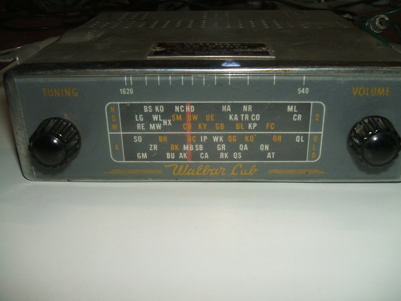 Walbar 5 valve car radio