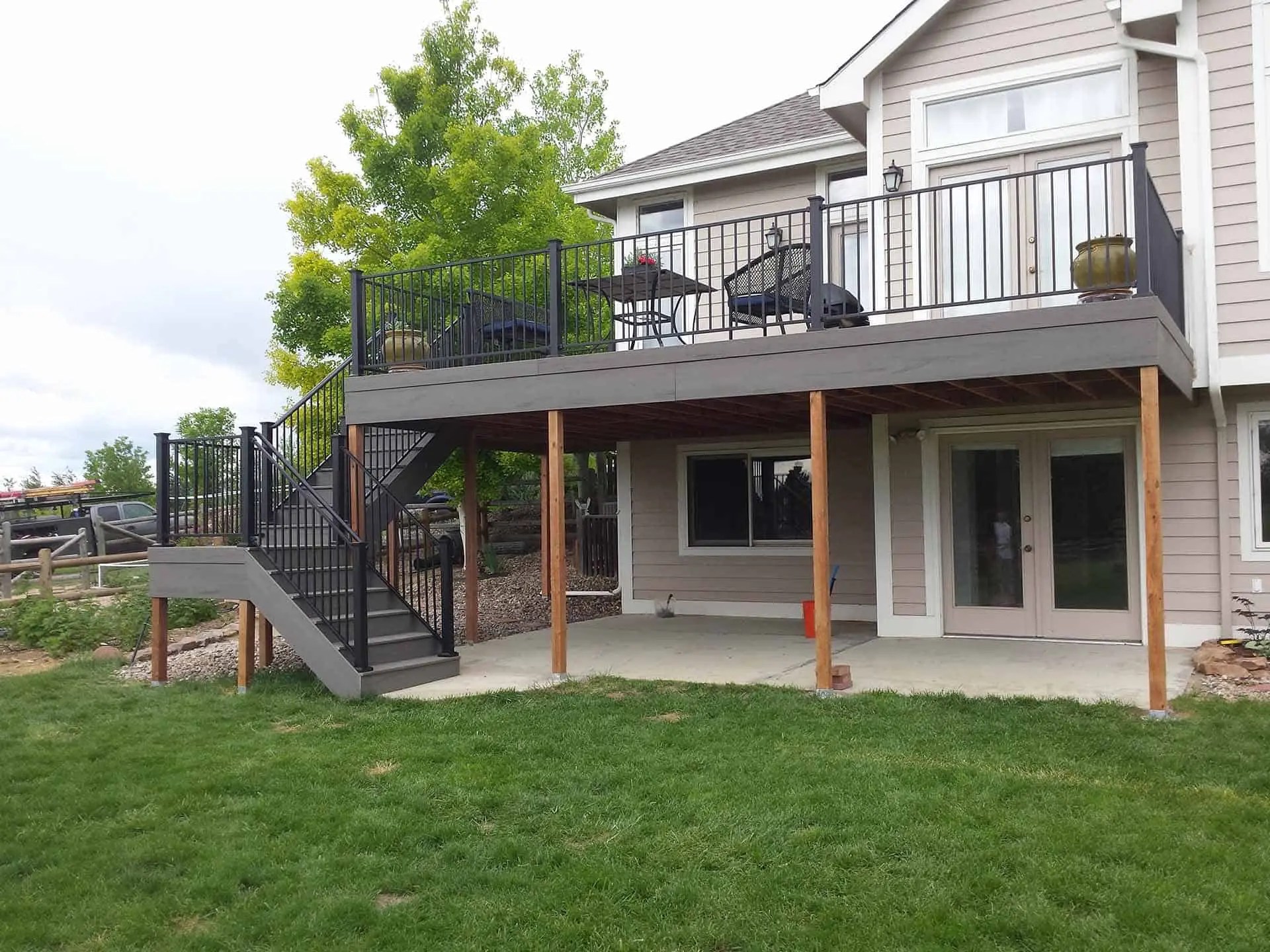 What is a Composite Decking and What Are the Pros and Cons? Cool Bio