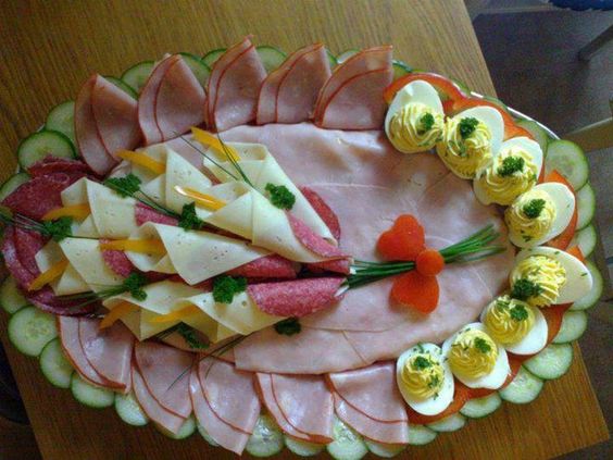 DIY Awesome Ways of Decorating Salad