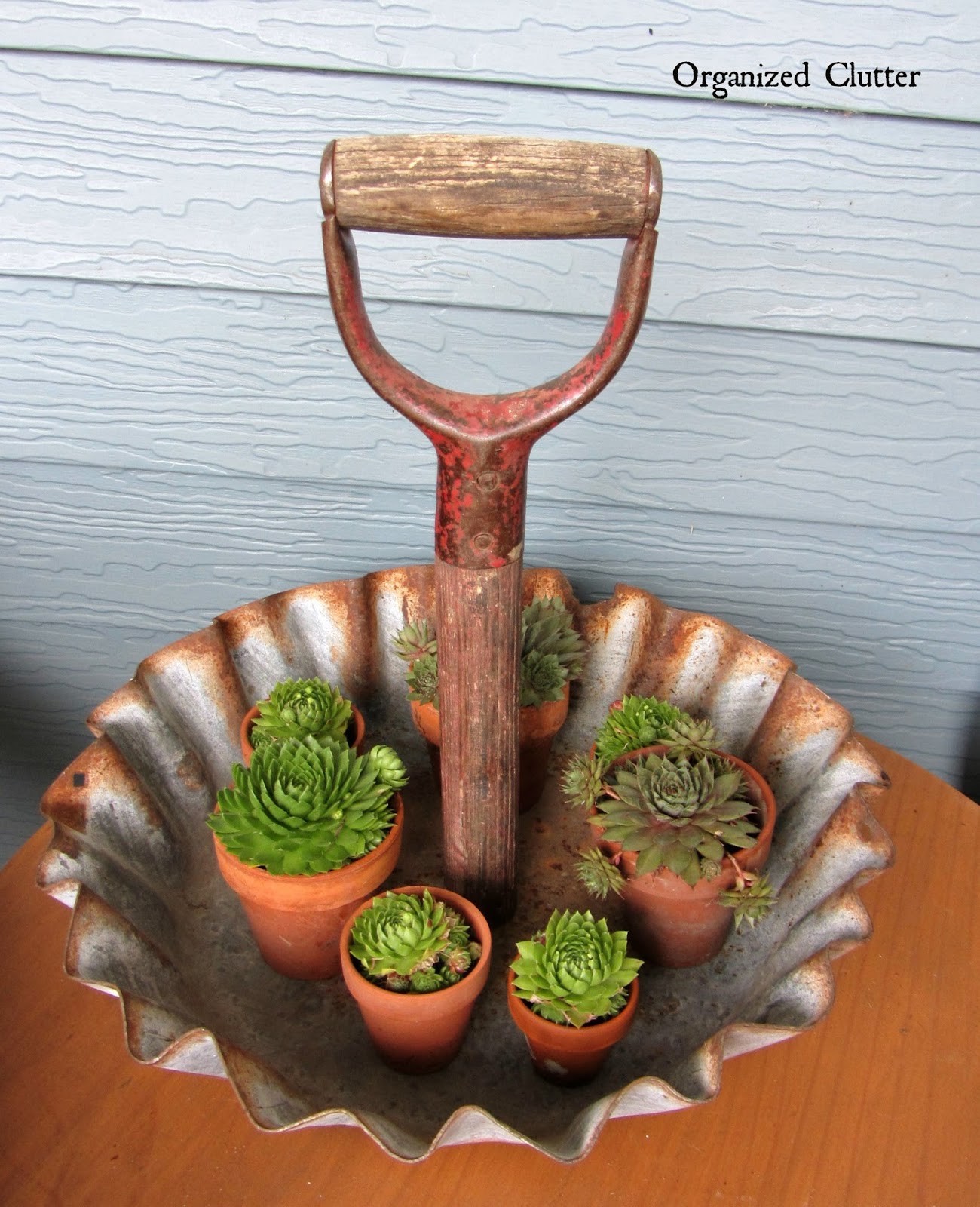 25 Amazing Ways to Repurpose Old Garden Tools