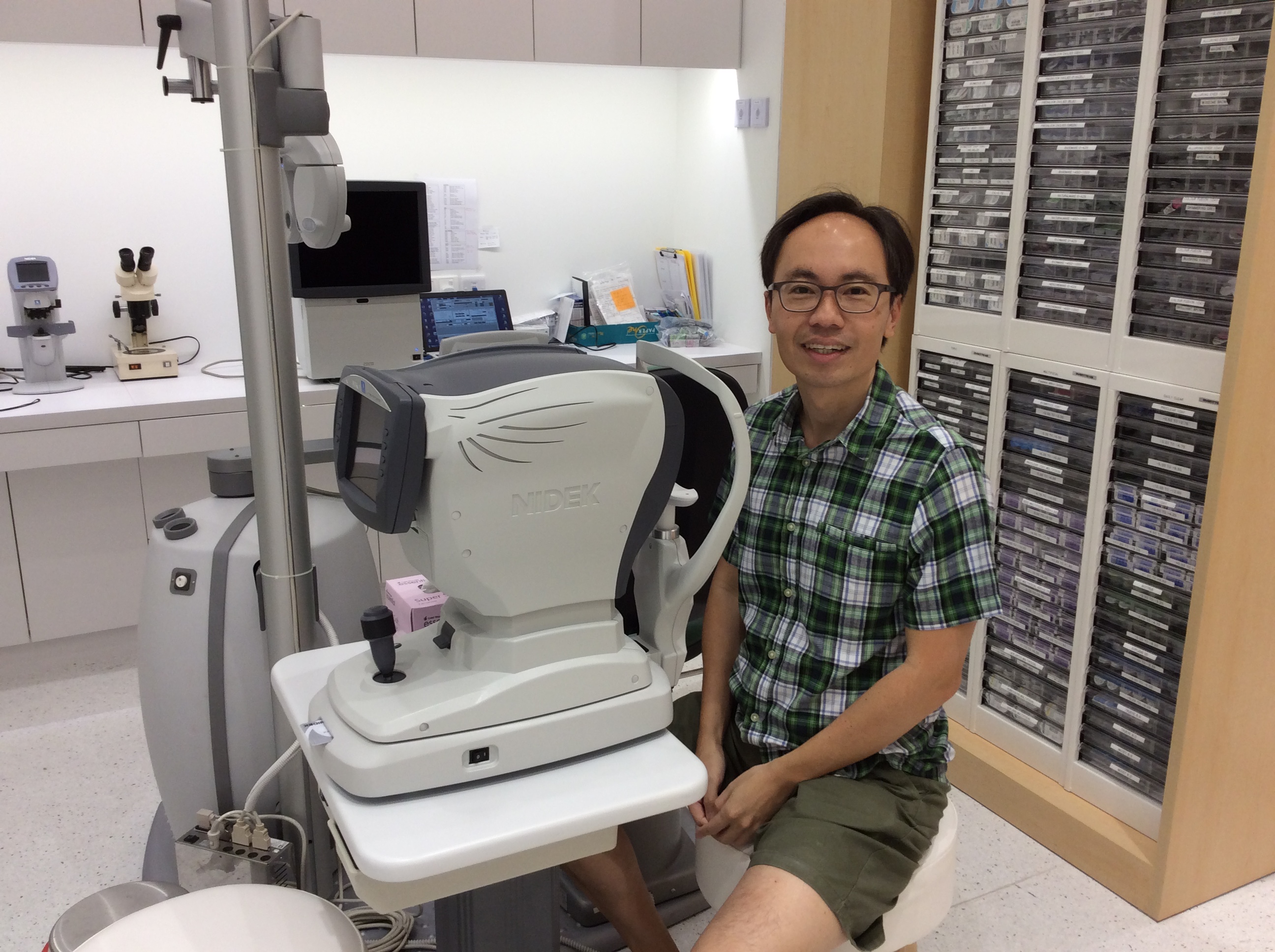 Go Glass Free with Hirocon Contact Lens Cooler Insights