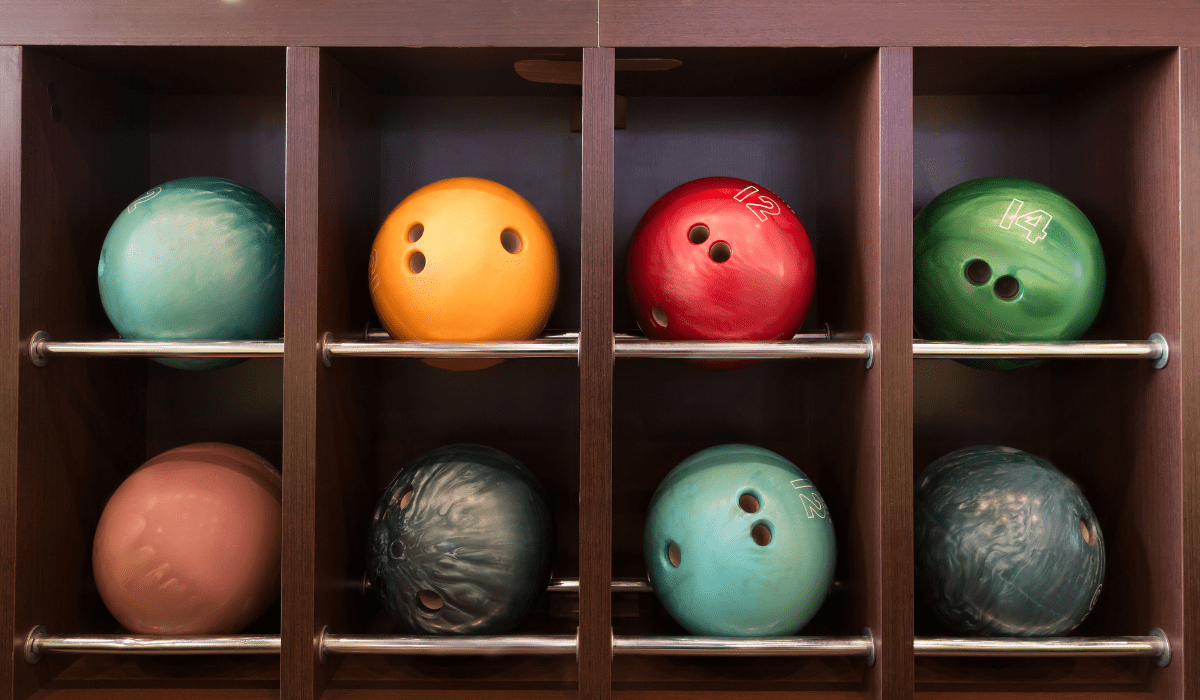 13 Things to Do with Old Bowling Balls (13 Useful Ways!) Cool Gross Weird