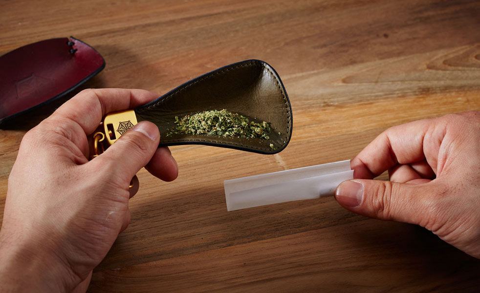 Pufftec Premium Leather Smoking Accessories Cool Material