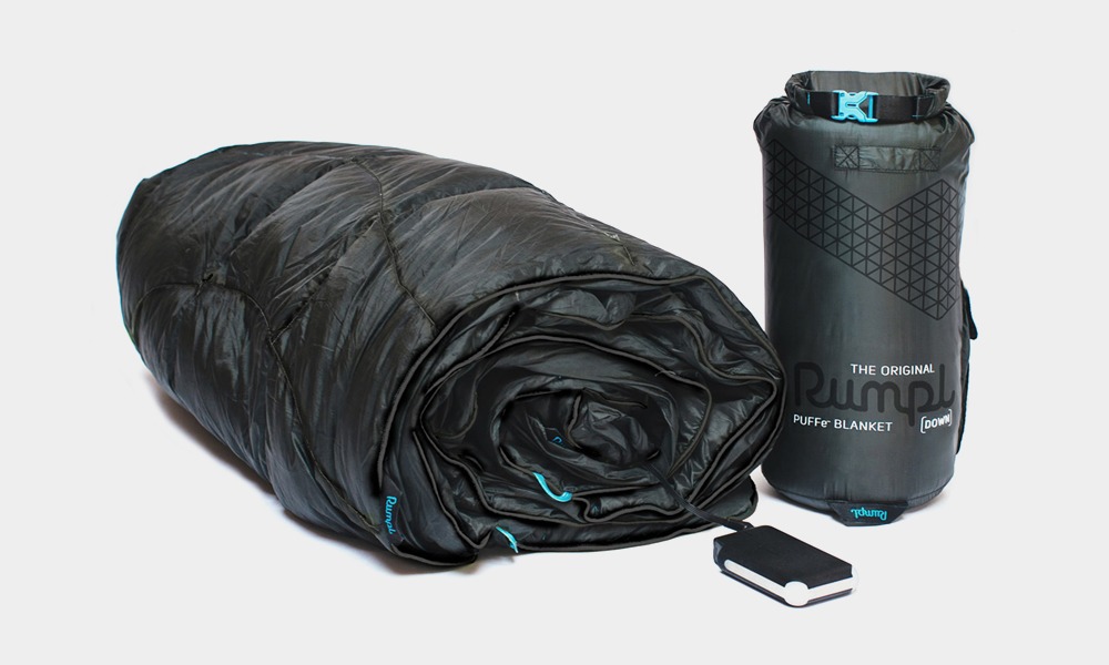 Rumpl Puffe BatteryPowered Heated Blanket Cool Material