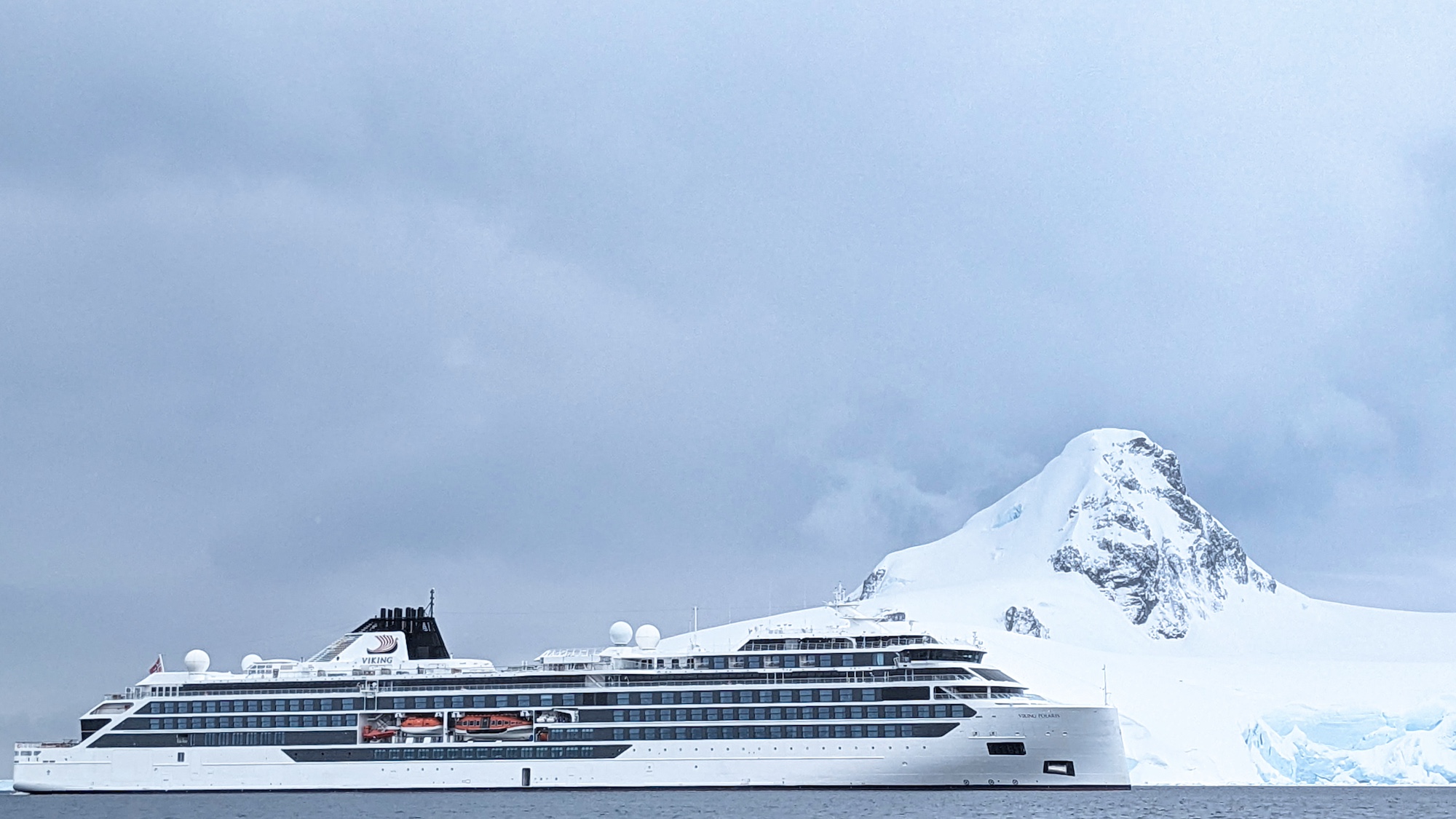 The Best ColdWeather Packing Guide for Minimalists