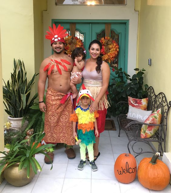 13 of the absolute coolest family Halloween costume ideas right now