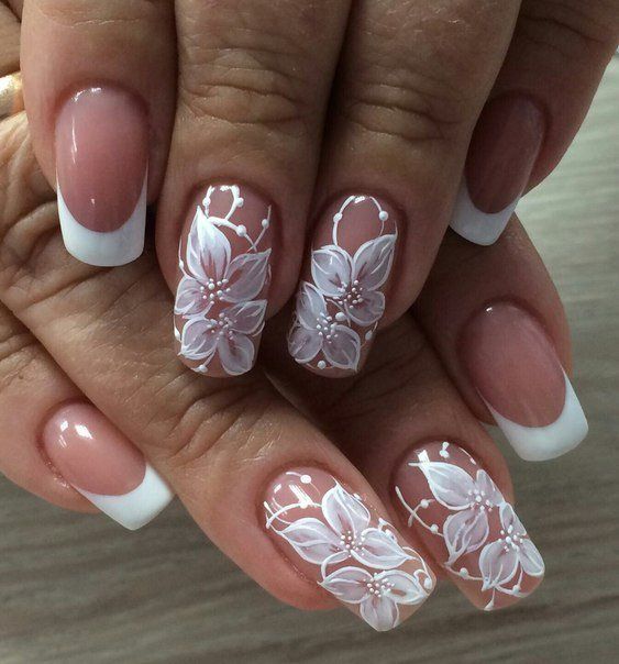 Nails Decorated with laces