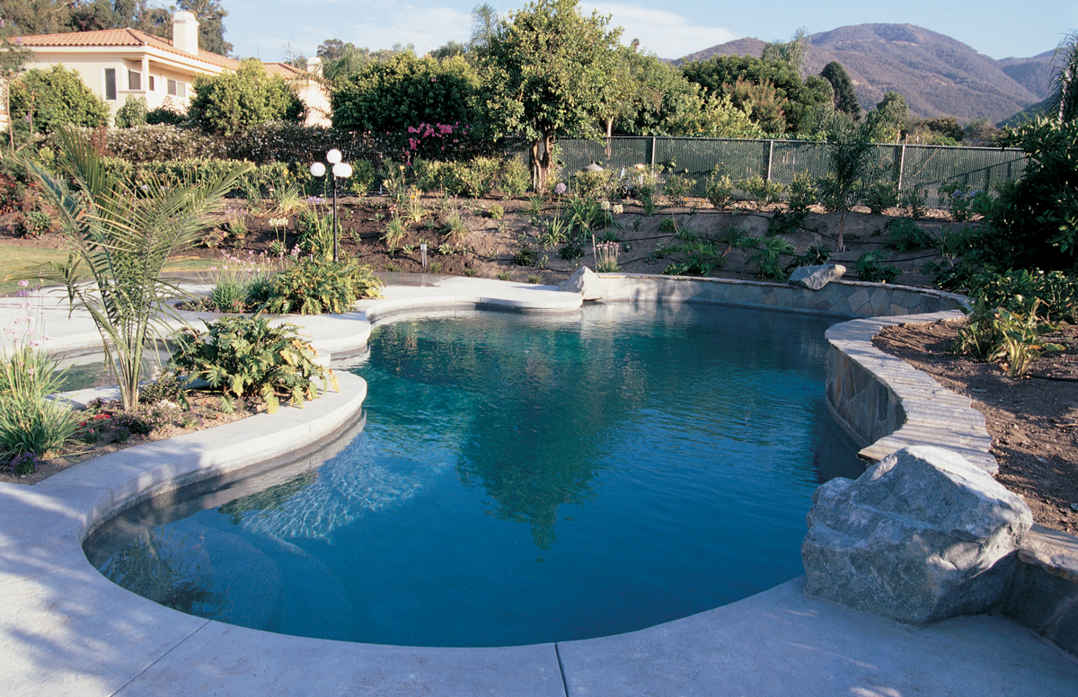 Cool Pools of Bakersfield Weekly Pool Cleaning Service