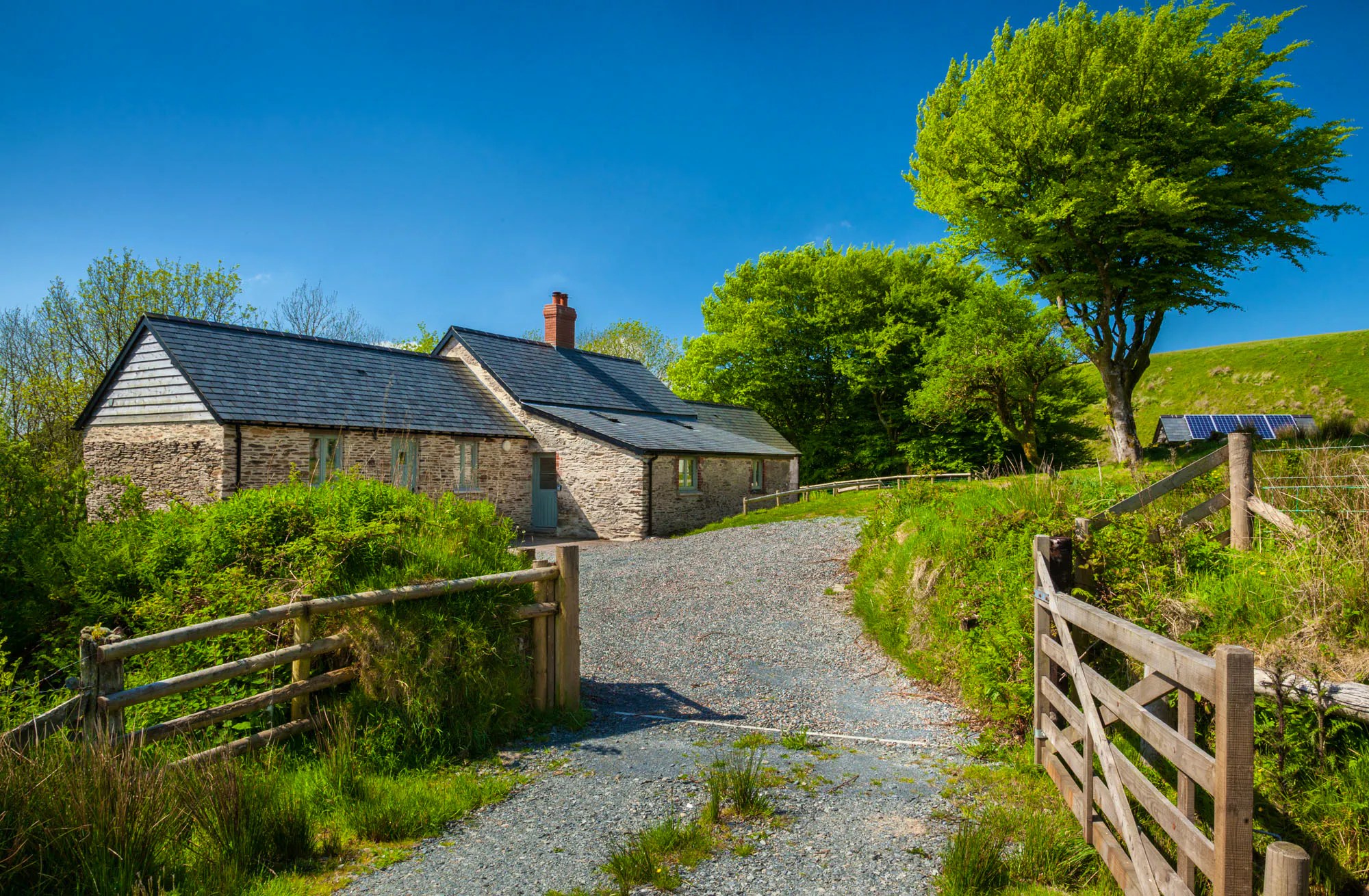 luxurious and secluded cottage for 10 in Exmoor, Devon